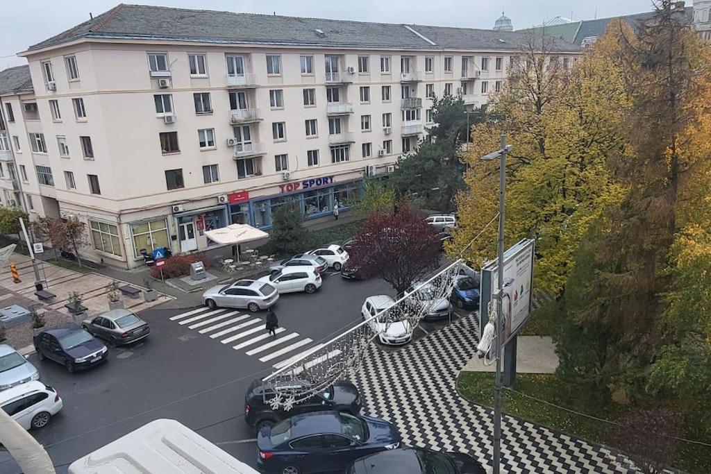 Garsoniera Centru Vechi English Park Craiova Buitenkant foto