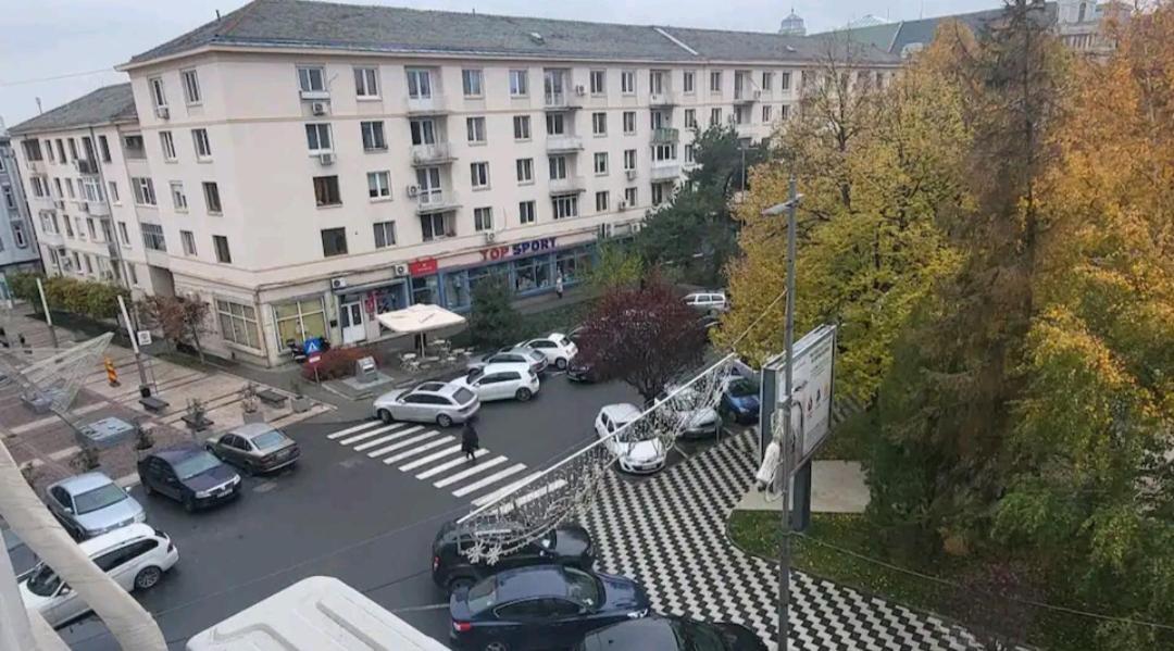 Garsoniera Centru Vechi English Park Craiova Buitenkant foto